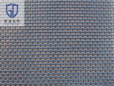  金刚网窗纱选圆孔的还是方孔的？