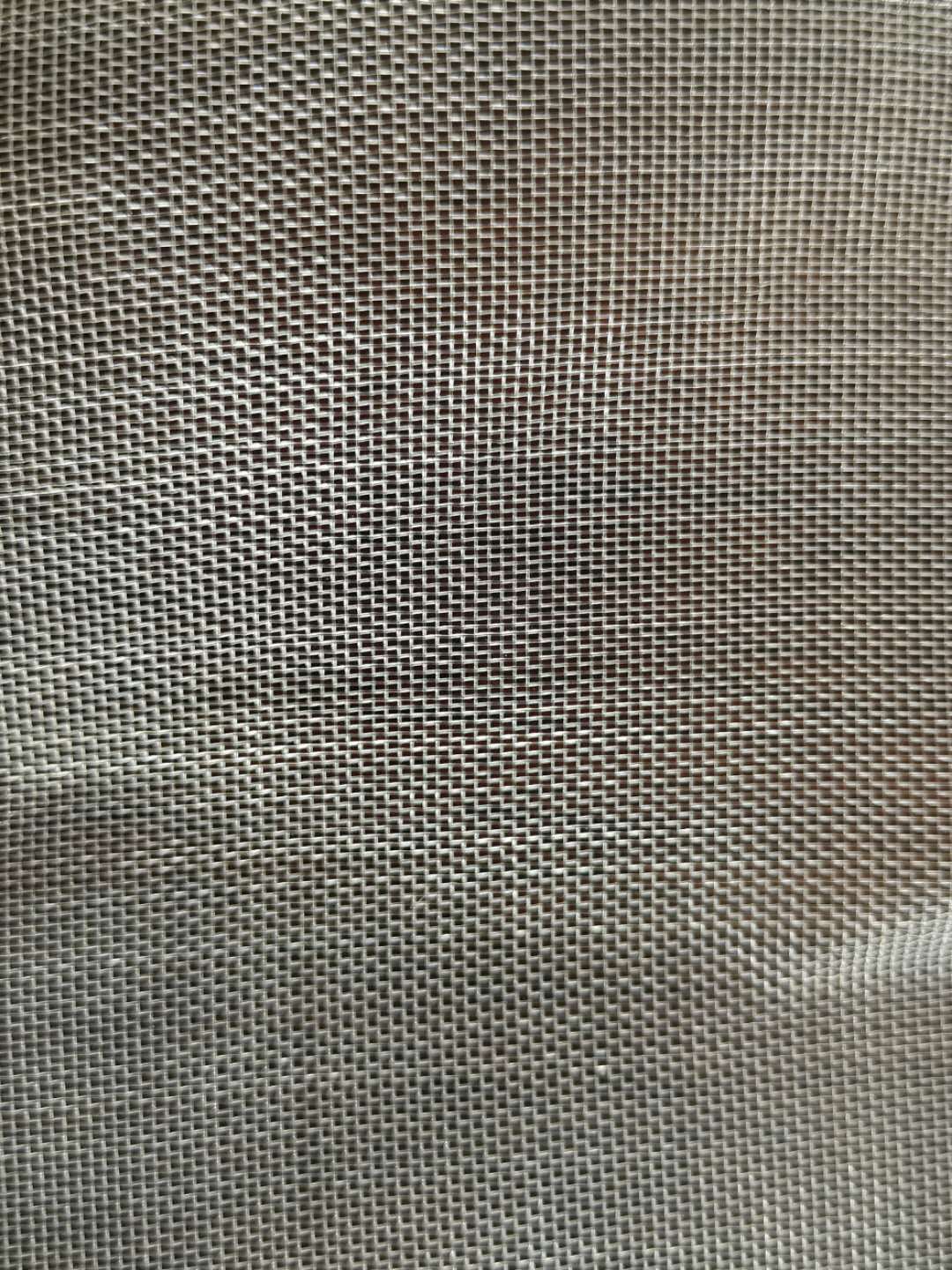 如何利用防虫网防治害虫？